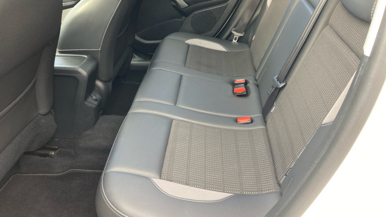 Peugeot 2008 1.2 PureTech Allure Premium 5dr [Start Stop] Petrol Estate